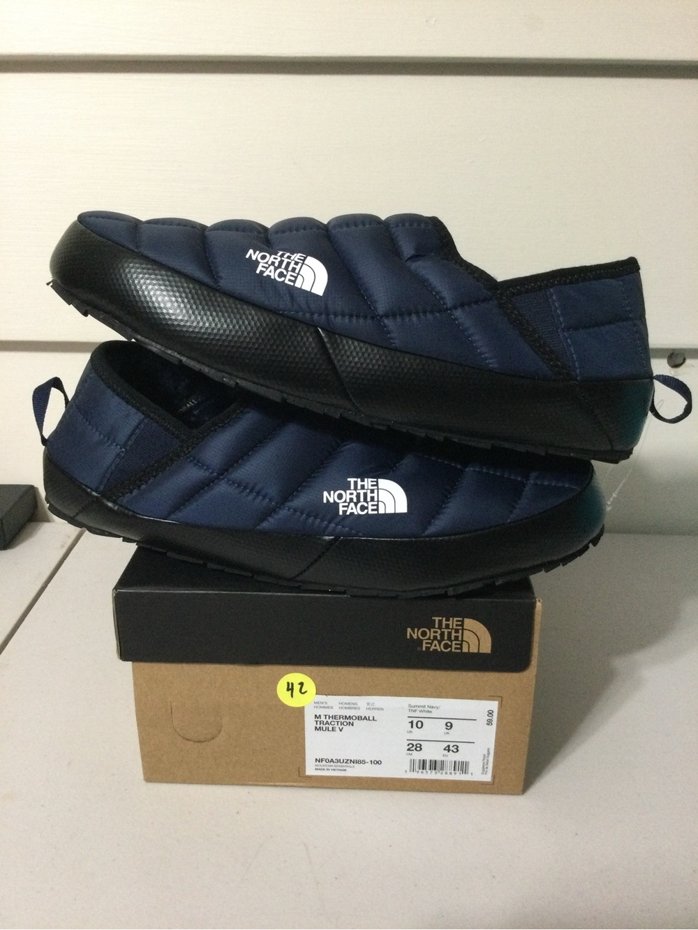 The North Face Men's Thermoball Traction Mule - Navy